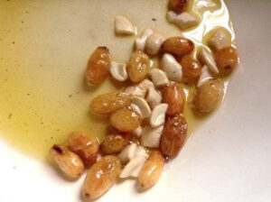 roasted cashew raisins 335x250