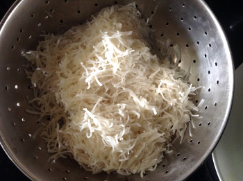 draining rice sevai 350x261