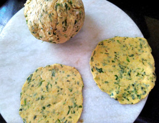 Methi poori recipe methi poori dough 322x250