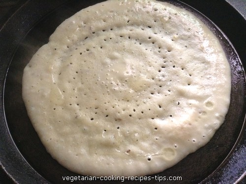 xaadai yadni moong dal dosa cooking 500x373.jpg.pagespeed.ic.z2dtuhjjkx