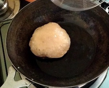 frying poori 356x288