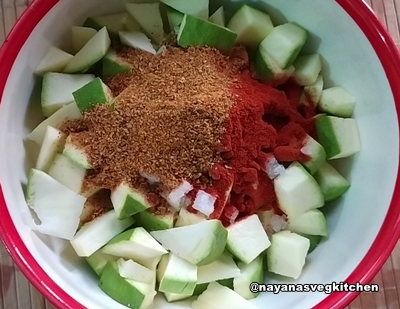 Spicy Mango Pickle Recipe mango pickle salt masala 400x309
