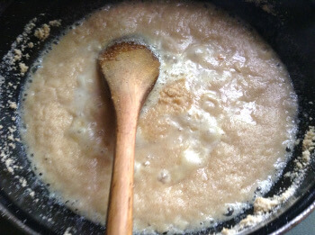 cooking rava in milk sugar water 350x261