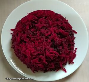 grated beetroot 500x463
