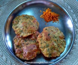 Palak puri Spinach Poori recipe palak spinach poori 500x417