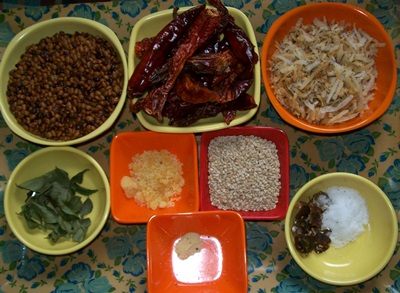 horse gram chutney ingredients 400x293