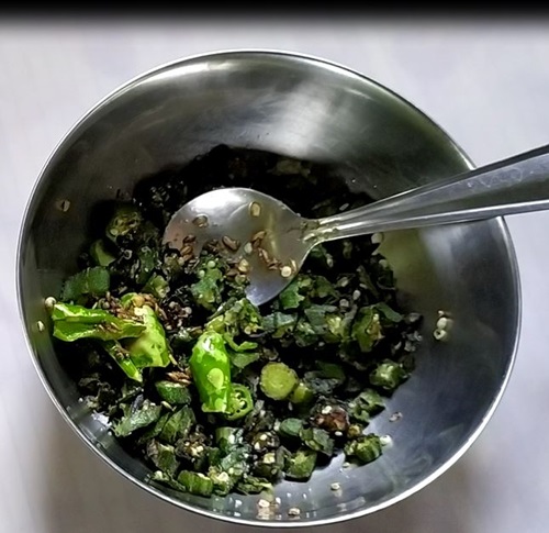 salt tadka in mashed okra bhindi 500x485