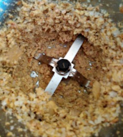 Homemade ginger paste grinding ginger 250x279