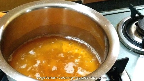 Rice Rava Khandvi Khantoli Recipe melted jaggery 500x281