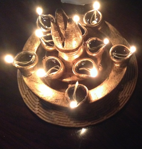 Deepavali Diwali festival of lights diwali diyas 600x629