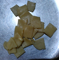 Sweet Shankarpale Shakkarpare rolled and cut shankarpale 250x252