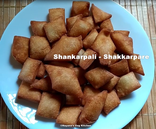 Sweet Shankarpale Shakkarpare shankarpali shakkarpare 605x500